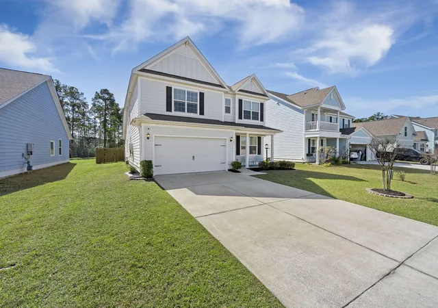 Photo 2 of Single family home for sale at 601 Yellow Leaf Ln, Summerville, SC 29486 | MLS# 26022340 | Listing updated on 2026-08-06