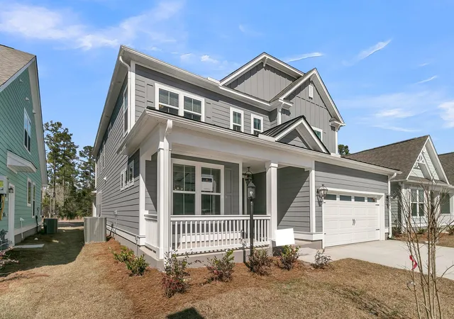 Photo 3 of Single family home for sale at 5 Cherrywood Dr, Summerville, SC 29483 | MLS# 25032651 | Listing updated on 2026-08-31