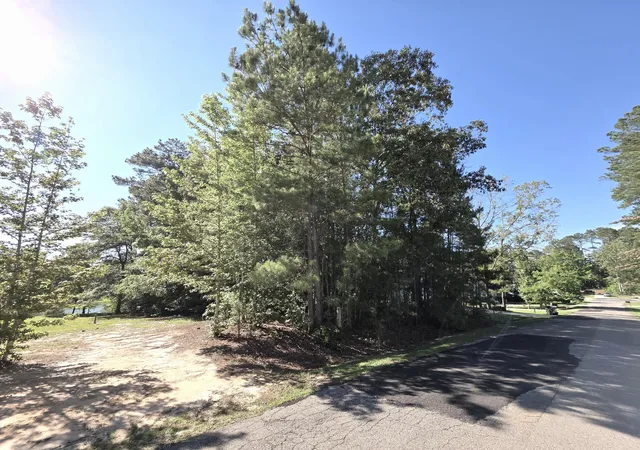 Homes for sale in Santee, SC | 620 Plantation Dr, Santee, SC 29142 | MLS# 26016366