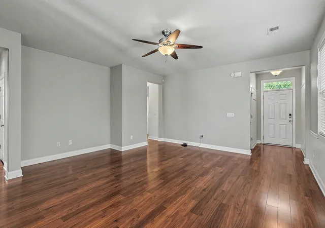 Photo 3 of Single family home for sale at 104 Pavilion St, Summerville, SC 29483 | MLS# 26014870 | Listing updated on 2026-08-04
