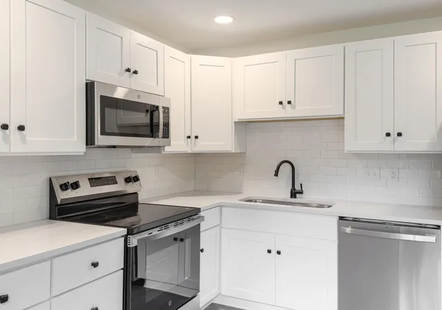 image of 5807 Robinhood Dr, Hanahan, SC 29410 | MLS# 26021605