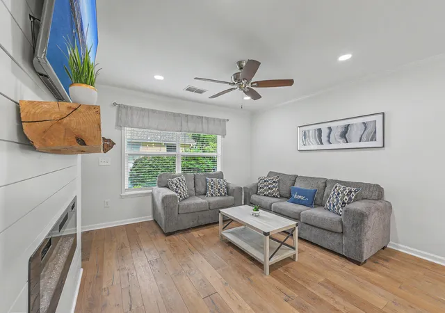 Photo 4 of Townhouse for sale at 341 W Coleman Blvd #E, Mount Pleasant, SC 29464 | MLS# 26022561 | Listing updated on 2026-08-07