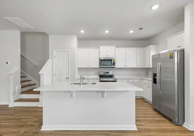 1st image of 262 Cloverleaf Acres Ln, Summerville, SC 29486 | MLS# 26023138