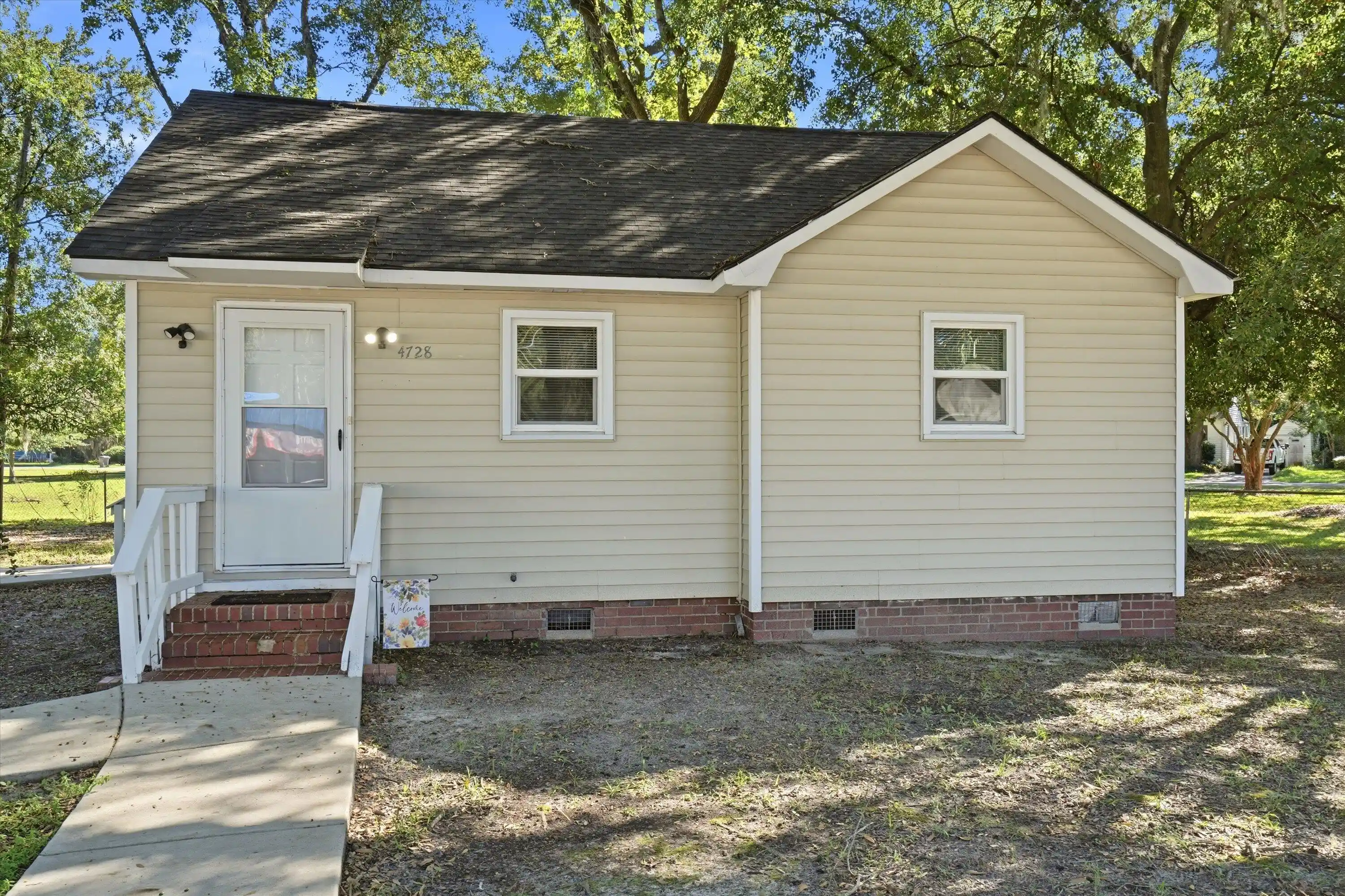 Photo 1 of Single family home for sale at 4728 Mixson Ave, North Charleston, SC 29405 | MLS# 26028239 | Listing updated on 2026-10-14