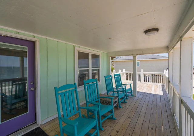 Photo 3 of Single family home for sale at 218 Palmetto Blvd, Edisto Island, SC 29438 | MLS# 26020946 | Listing updated on 2026-08-26