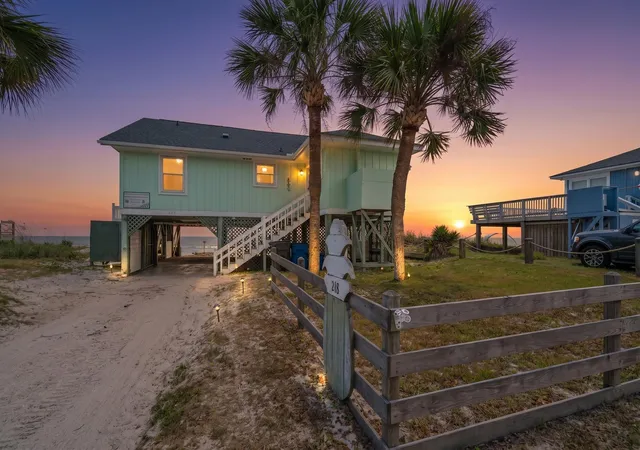 Photo 4 of Single family home for sale at 218 Palmetto Blvd, Edisto Island, SC 29438 | MLS# 26020946 | Listing updated on 2026-08-26