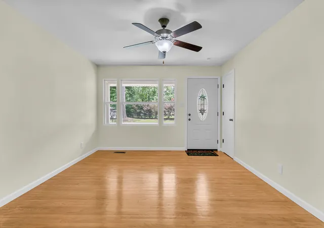 Photo 3 of Single family home for sale at 114 Wilson Dr, Summerville, SC 29483 | MLS# 26013965 | Listing updated on 2026-09-30
