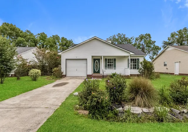 image of 1305 Aubry Dr, Moncks Corner, SC 29461 | MLS# 26023689