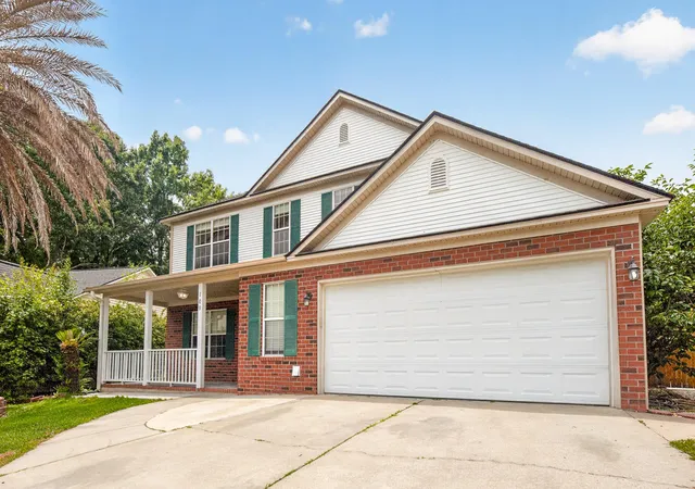 Photo 4 of Single family home for sale at 109 Preston Ct, Goose Creek, SC 29445 | MLS# 26018245 | Listing updated on 2026-09-30