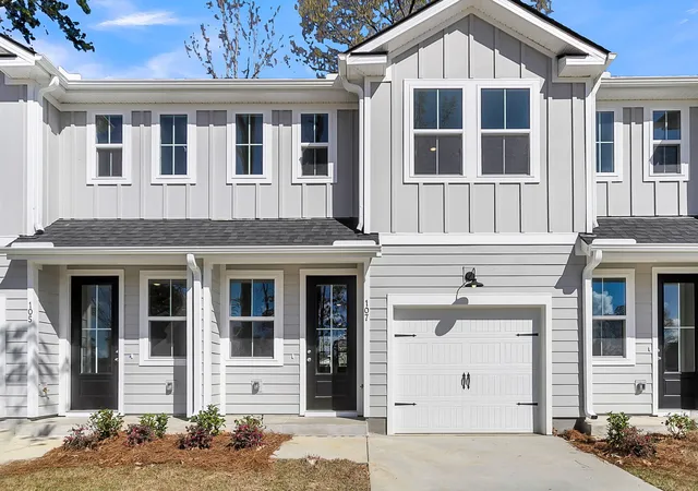 Photo 2 of Townhouse for sale at 151 Berry Shls Dr, Summerville, SC 29485 | MLS# 26021288 | Listing updated on 2026-09-17