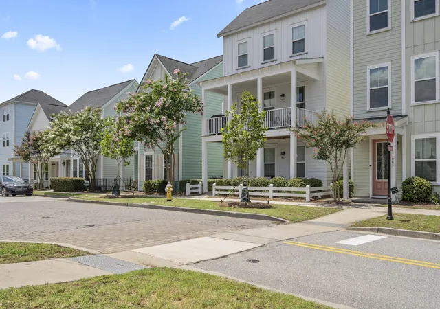 4th image of 1663 Indy Dr, North Charleston, SC 29405 | MLS# 26020045