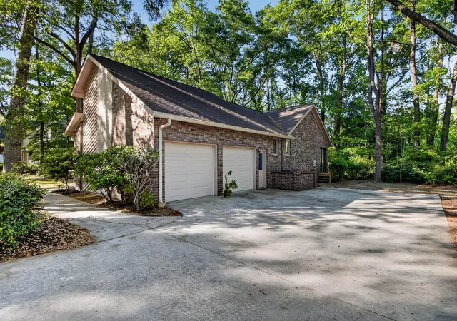 Photo 3 of Single family home for sale at 144 Brandywine Dr, Summerville, SC 29485 | MLS# 26010386 | Listing updated on 2026-08-04