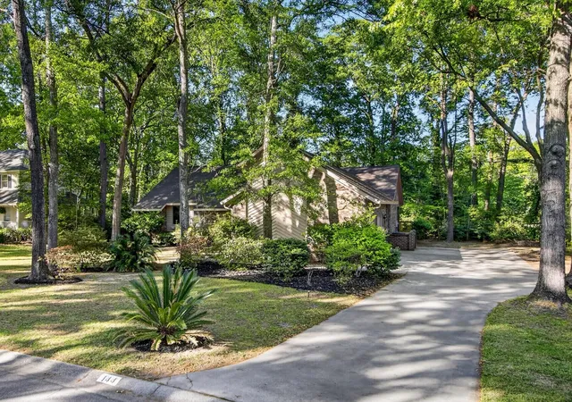 Photo 3 of Single family home for sale at 144 Brandywine Dr, Summerville, SC 29485 | MLS# 26010386 | Listing updated on 2026-08-04