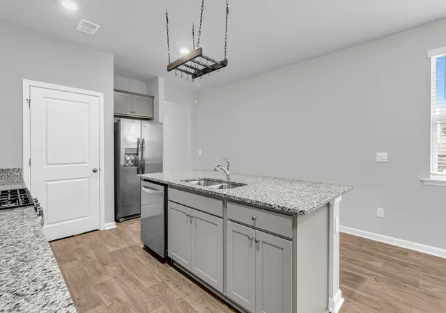 Photo 3 of Single family home for sale at 414 Eastern Pine Dr, Summerville, SC 29486 | MLS# 26024310 | Listing updated on 2026-10-26