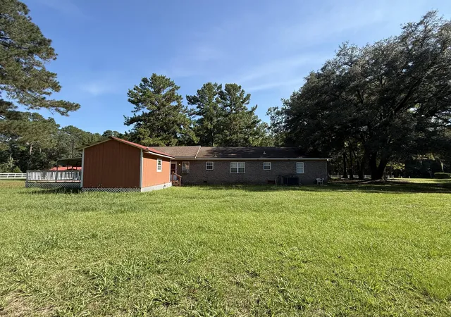 Photo 3 of Single family home for sale at 512 Ivenia Brown Rd, Green Pond, SC 29446 | MLS# 26023338 | Listing updated on 2026-09-23