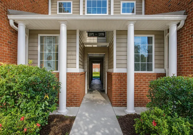 42nd image of 1372 Hopton Cir, Mount Pleasant, SC 29466 | MLS# 26023709