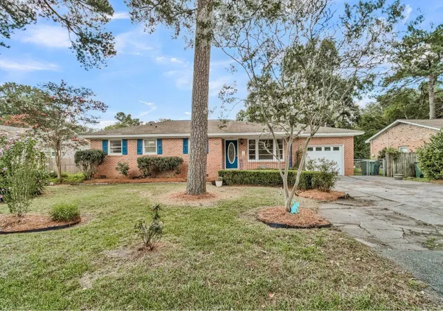 Photo 3 of Single family home for sale at 5937 Willard Dr, Hanahan, SC 29410 | MLS# 26024416 | Listing updated on 2026-09-08