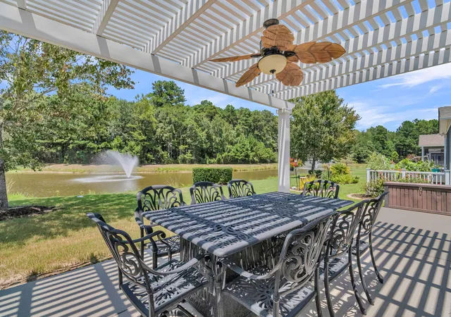 Photo 3 of Single family home for sale at 534 Sea Foam St, Summerville, SC 29486 | MLS# 26022309 | Listing updated on 2026-09-16