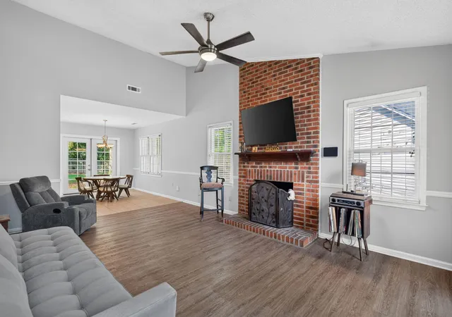 3rd image of 110 Kings Ct, Goose Creek, SC 29445 | MLS# 26024058