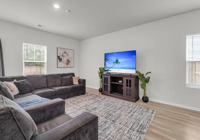 Photo 4 of Single family home for sale at 414 Minim St, Charleston, SC 29414 | MLS# 26022891 | Listing updated on 2026-09-18