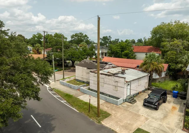 Photo 1 of Single family home for sale at 189 Congress St, Charleston, SC 29403 | MLS# 26021751 | Listing updated on 2026-09-11