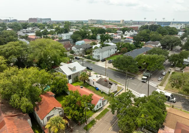 Photo 4 of Single family home for sale at 189 Congress St, Charleston, SC 29403 | MLS# 26021751 | Listing updated on 2026-09-11