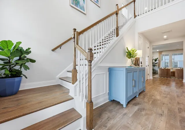 Photo 3 of Single family home for sale at 1580 Farmers Way, Mount Pleasant, SC 29466 | MLS# 26021450 | Listing updated on 2026-09-10