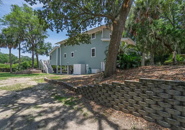 Homes for sale in Edisto Island, SC | 3204 Fort St, Edisto Island, SC 29438 | MLS# 26017932