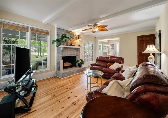 Photo 3 of Single family home for sale at 1080 Deleisseline Blvd, Mount Pleasant, SC 29464 | MLS# 26017481 | Listing updated on 2026-10-08