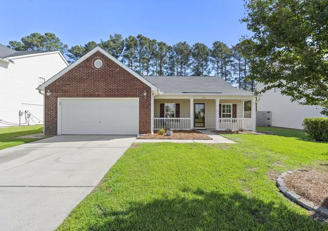 Photo 1 of Single family home for sale at 332 Southport Dr, Summerville, SC 29483 | MLS# 26012742 | Listing updated on 2026-08-05