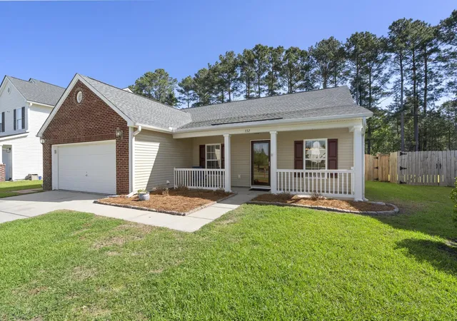 Photo 3 of Single family home for sale at 332 Southport Dr, Summerville, SC 29483 | MLS# 26012742 | Listing updated on 2026-08-05