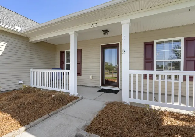 Photo 3 of Single family home for sale at 332 Southport Dr, Summerville, SC 29483 | MLS# 26012742 | Listing updated on 2026-08-05