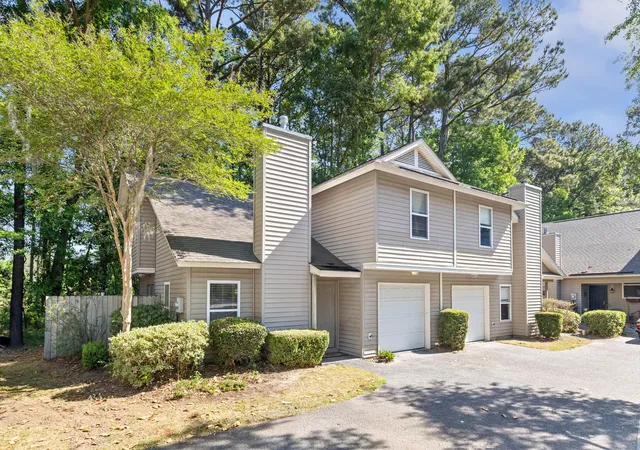 Photo 1 of Townhouse for sale at 940 E Estates Blvd #O, Charleston, SC 29414 | MLS# 26011915 | Listing updated on 2026-08-03