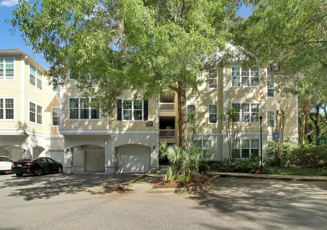 Homes for sale in Johns Island, SC | 60 Fenwick Hall Allee Aly #Apt 911, Johns Island, SC 29455 | MLS# 26014576