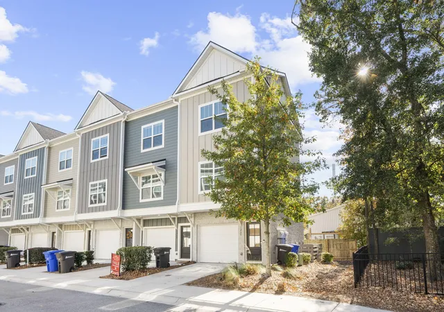 Homes for sale in Mount Pleasant, SC | 1265 Allusion Ln, Mount Pleasant, SC 29466 | MLS# 26015720