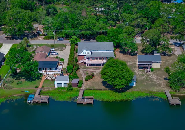 Photo 4 of Single family home for sale at 1136 Lemon Ave, Manning, SC 29102 | MLS# 26015637 | Listing updated on 2026-08-04