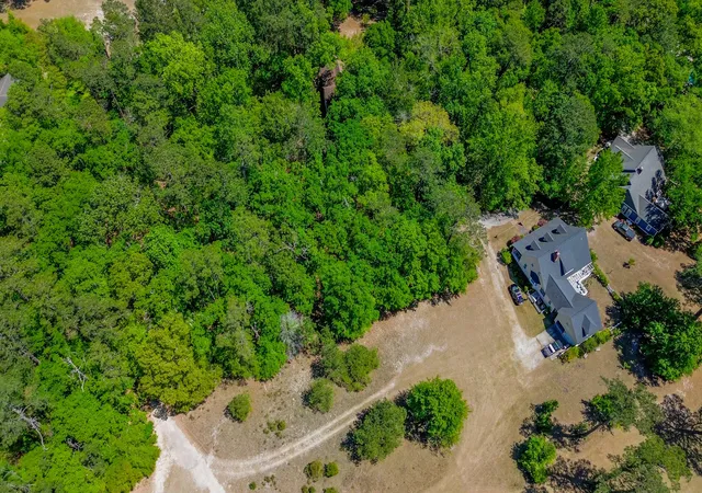 Homes for sale in Walterboro, SC | 18 Dogwood Ln, Walterboro, SC 29488 | MLS# 26010458