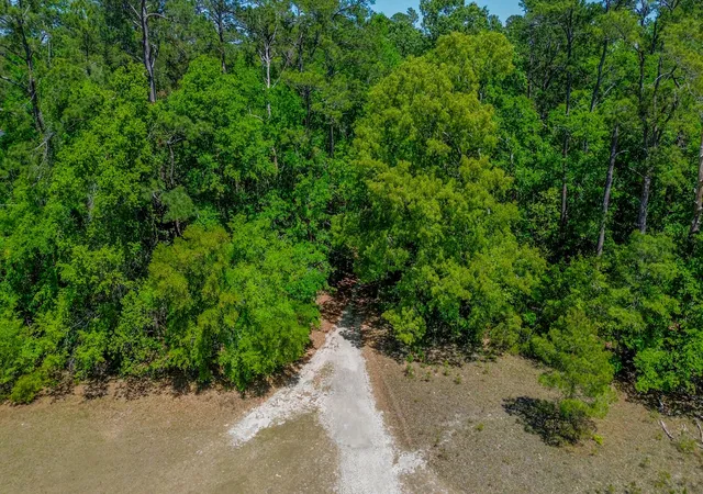 Homes for sale in Walterboro, SC | 18 Dogwood Ln, Walterboro, SC 29488 | MLS# 26010458