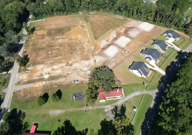 Photo 3 of Single family home for sale at 138 Roberts Rd, Summerville, SC 29483 | MLS# 26020017 | Listing updated on 2026-08-04