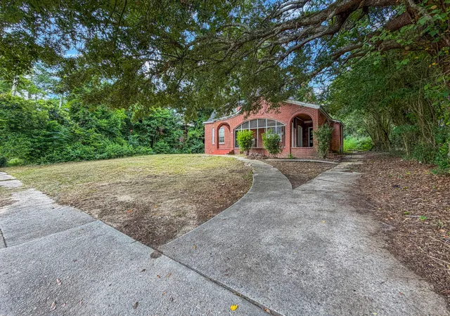 3rd image of 147 Lowman St, Orangeburg, SC 29115 | MLS# 26015575