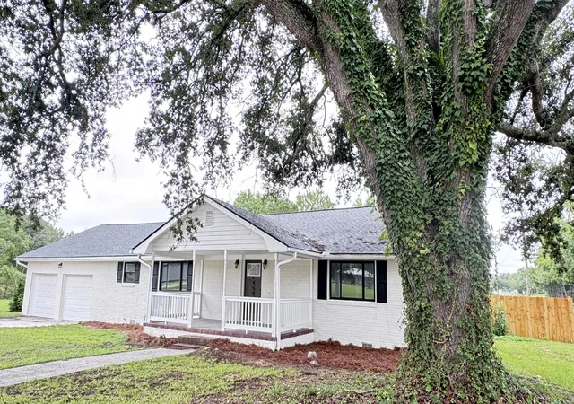 Photo 3 of Single family home for sale at 4598 Cottageville Hwy, Round O, SC 29474 | MLS# 26022448 | Listing updated on 2026-08-24