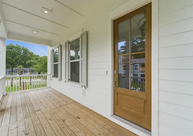 Photo 3 of Sale Pending at 1129 Hamlin Rd, Mount Pleasant, SC 29466 | MLS# 26022531 | Listing updated on 2026-08-19