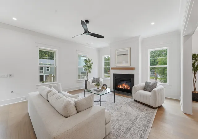 Photo 4 of Sale Pending at 1129 Hamlin Rd, Mount Pleasant, SC 29466 | MLS# 26022531 | Listing updated on 2026-08-19