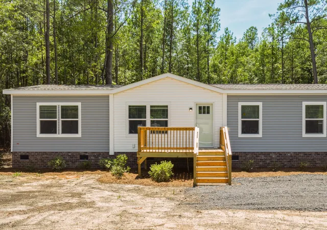 Photo 1 of Manufactured home for sale at 1370 Hudson Rd, Summerton, SC 29148 | MLS# 26023298 | Listing updated on 2026-08-16
