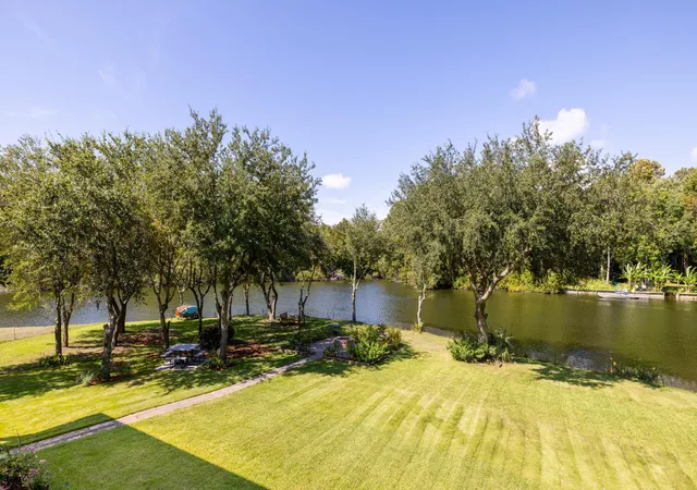 Photo 3 of Single family home for sale at 1391 Royston Rd, Mount Pleasant, SC 29464 | MLS# 26016533 | Listing updated on 2026-08-10