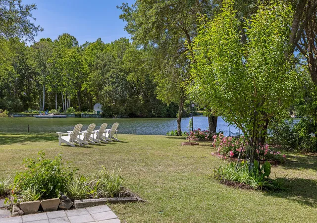 Photo 4 of Single family home for sale at 1391 Royston Rd, Mount Pleasant, SC 29464 | MLS# 26016533 | Listing updated on 2026-08-10