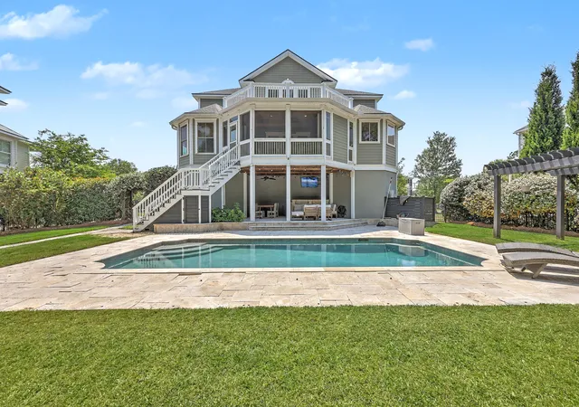 Photo 3 of Single family home for sale at 1040 Rivershore Rd, Charleston, SC 29492 | MLS# 26011945 | Listing updated on 2026-05-19