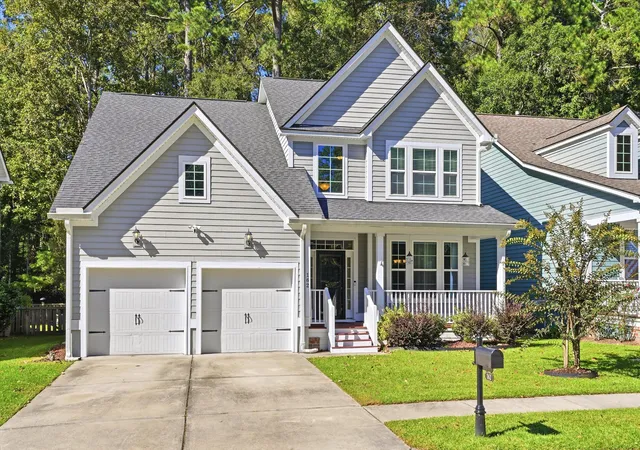 Photo 1 of Single family home for sale at 162 Ashley Blfs Rd, Summerville, SC 29485 | MLS# 26029418 | Listing updated on 2026-10-29