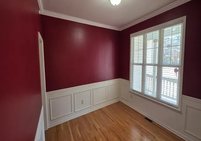 Photo 4 of Single family home for sale at 110 Freeport St, Summerville, SC 29483 | MLS# 26011837 | Listing updated on 2026-08-12