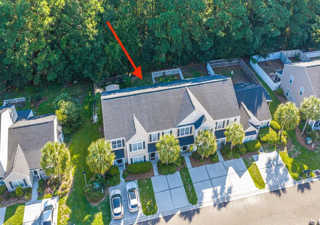 Photo 3 of Townhouse for sale at 1004 Washitonia Wy #B, Charleston, SC 29492 | MLS# 26023941 | Listing updated on 2026-09-14